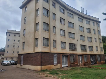 2 Bedroom Flat & Apartment