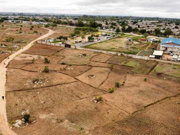 Commercial & Industrial Land