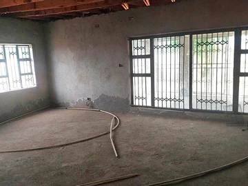 6 Bedroom House