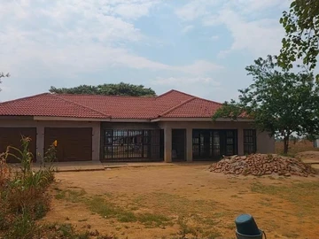 6 Bedroom House