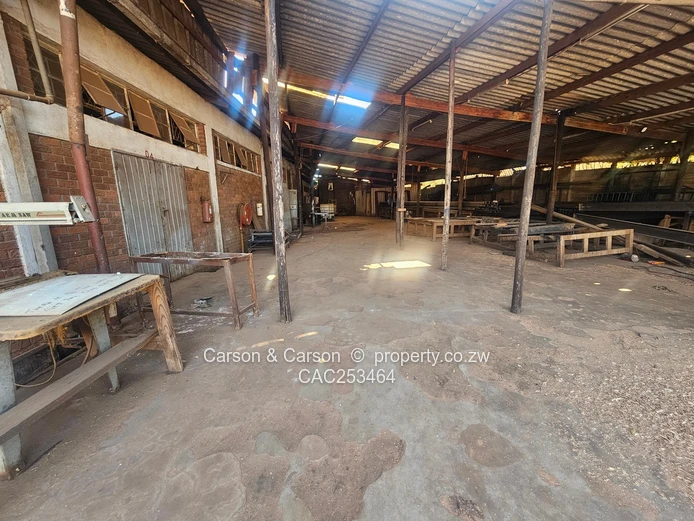 Warehouse in Kuwadzana with Boardroom